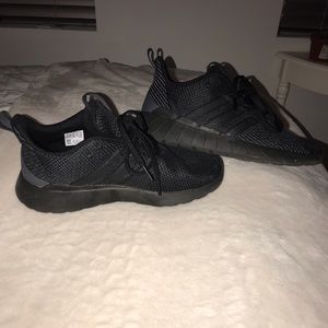 Adidas Questar Flow Sneakers